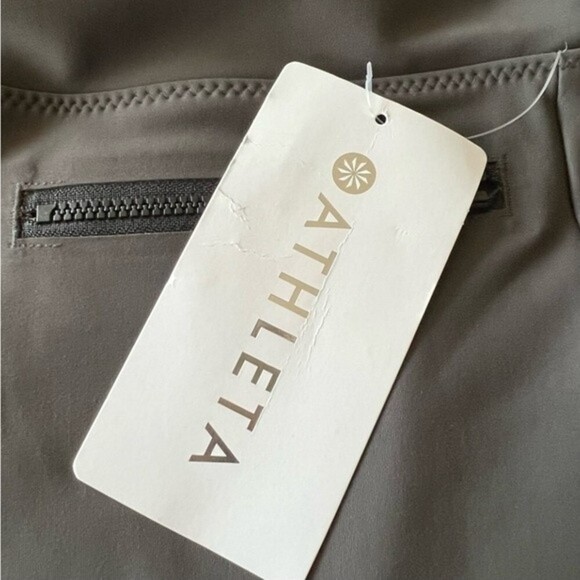 NWT Athleta Stellar Crop Pant Notched Hem Leggings Women’s Size Small - Picture 9 of 11